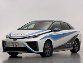 Toyota Mirai FCV auto na vodík