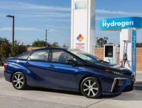 auto na vodík Toyota Mirai