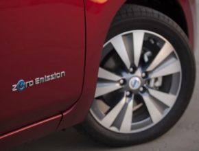auto elektromobil Nissan Leaf