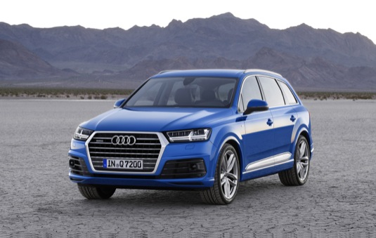 Aplikace pro smartphone, zrychlení z 0 na 100 km/h kolem 6-7 vteřin, papírově nízká spotřeba kolem 5,5 l/100 km, sedm míst, to jsou další atributy, které můžene brát za jisté.