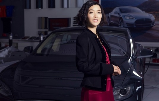 auto Tesla Motors China Veronica Wu Čína