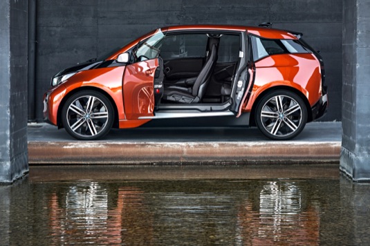 auto elektromobil BMW i3