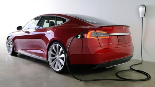 auto elektromobil Tesla Motors dobíjecí stanice dobíjení wallbox
