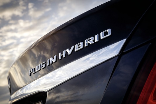 Autosalon Detroit 2015: Mercedes-Benz C350 Plug-in Hybrid