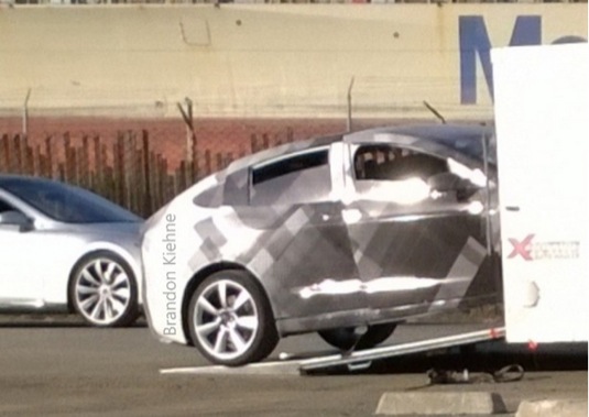 auto Tesla Model X elektromobil SUV auto