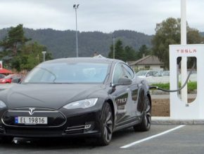 auto elektromobil Tesla Model S Norsko auto
