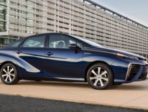 auto Autosalon Ženeva 2015: evropská premiéra vodíkového auta Toyota Mirai