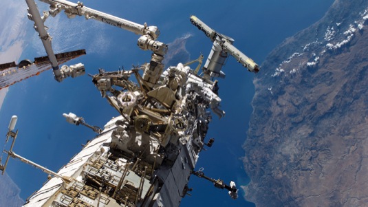 auto Mezinárodní vesmírná stanice ISS pohled na zemi