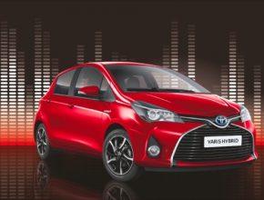 Nová speciální edice Toyota Yaris Red & Black s hybridním pohonem