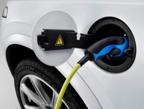 Volvo XC90 plug-in hybrid auto