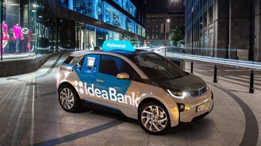 auto elektromobily BMW i3 pojízdný mobilní bankomat