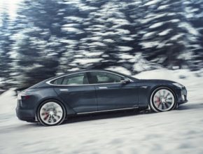 auto elektromobil Tesla Model S P85D