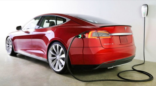 auto nabíjení elektromobilu Tesla Model S