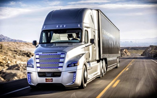auto robotický kamion auto Daimler SuperTruck freightliner