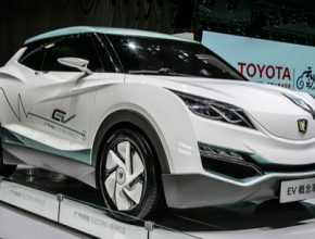 auto elektromobily Toyota Leadhead
