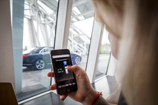 auto Daimler Bosch car2go automatické parkování