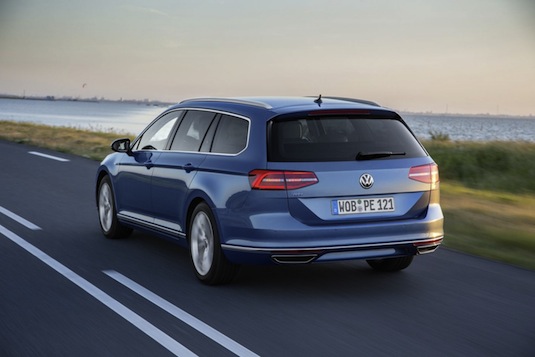 auto nový Volkswagen Passat GTE plug-in hybrid