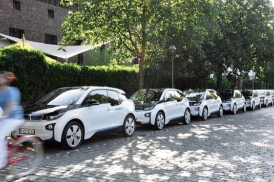 auto elektromobily BMW i3 ve službě sdílení aut DriveNow