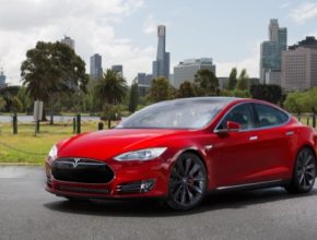 auto elektromobil Tesla Model S Albert Park Austrálie