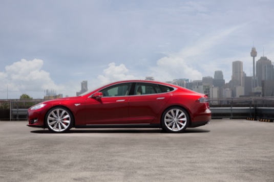 auto elektromobil Tesla Motors havarijní služby