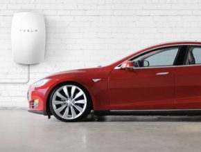 Domácí baterie Tesla Powerwall jsou vedle elektromobilů dalším produktem společnosti Tesla Motors.