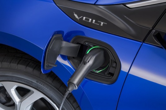 auto nový Chevrolet Volt 2016 plug-in hybrid nabíjení