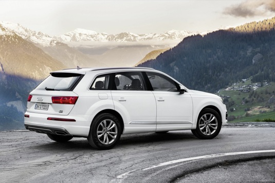 auto nové Audi Q7 šetrný diesel