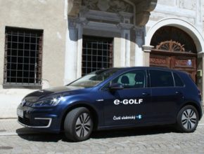 auto test elektromobilu Volkswagen e-Golf elektrické auto