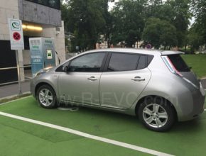 auto elektromobil Nissan Leaf
