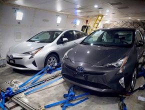 auto Toyota Prius 4. generace hybridní aut