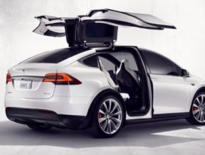 auto elektromobil elektrické auto Tesla Model X