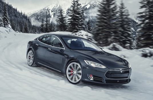 auto elektromobil Tesla Model S sníh rekord