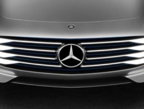 auto elektromobily Mercedes-Benz Daimler znak