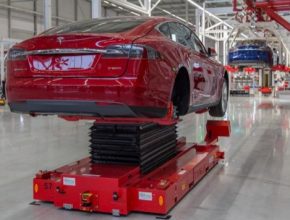 auto nizozemsko tilburg továrna servisní centrum Tesla Motors rozšíření
