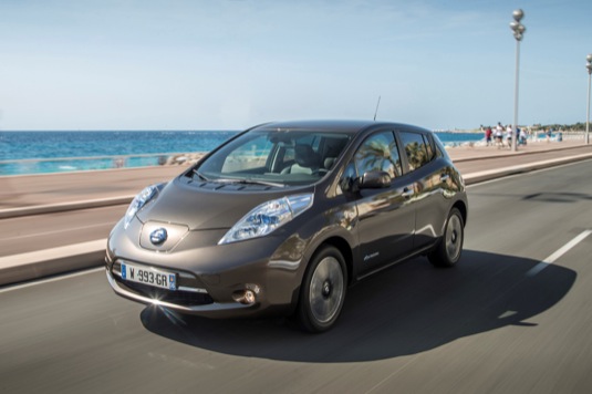 auto nový elektromobil Nissan Leaf 2016 s dojezdem 250 km a 30 kWh baterií se představí na autosalonu ve Frankfurtu