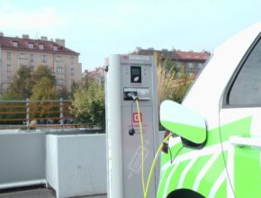 auto Žižkov má první veřejnou dobíjecí stanici pro elektromobily