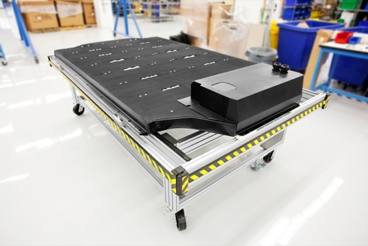 auto baterie elektromobilu Tesla Model S elektroauto