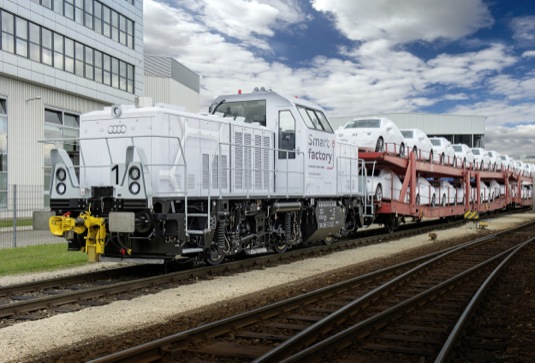 auto Audi železnice plug-in hybridní lokomotiva Alstom Ingolstadt