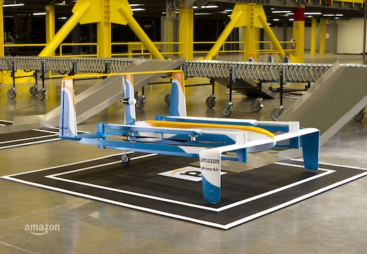 auto Amazon Prime Air doručovací dron
