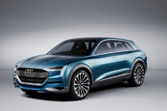 auto Audi Q6 e-tron elektromobil dojezd 500 km SUV