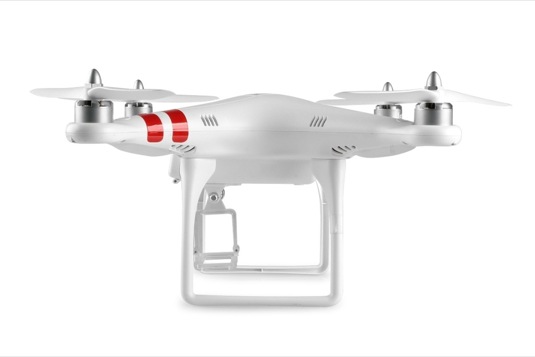 Značka DJI dnes patří mezi nejoblíbenější v oblasti létajících dronů, pořídila si je i britská policie.