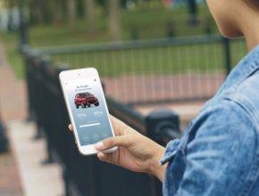 auto Ford Sync dron robot autonomní auta
