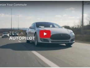 auto elektromobil Tesla Model S se softwarem Autopilot