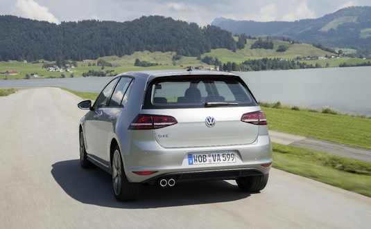 auto Volkswagen Golf GTE plug-in hybrid Ekologické auto roku 2016 Česká republika
