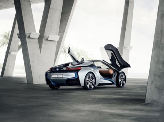 auto BMW i8 Spyder kabriolet roadster