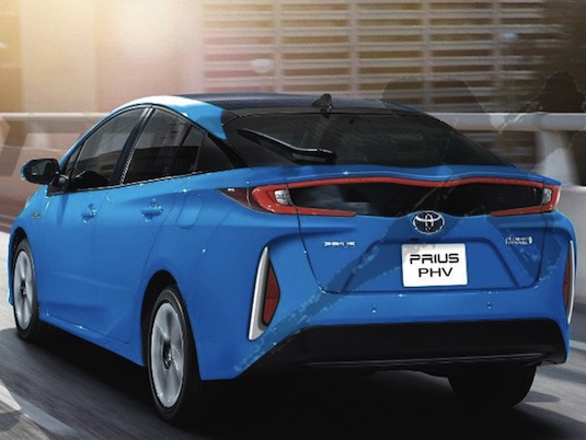 auto nová Toyota Prius plug-in hybrid 2. generace 2016