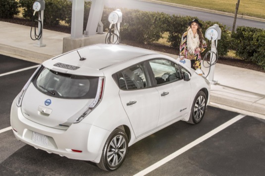 auto elektromobil Nissan Leaf je nyní v Coloradu výrazně levnější