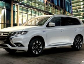 auto Mitsubishi Outlander PHEV plug-in hybrid