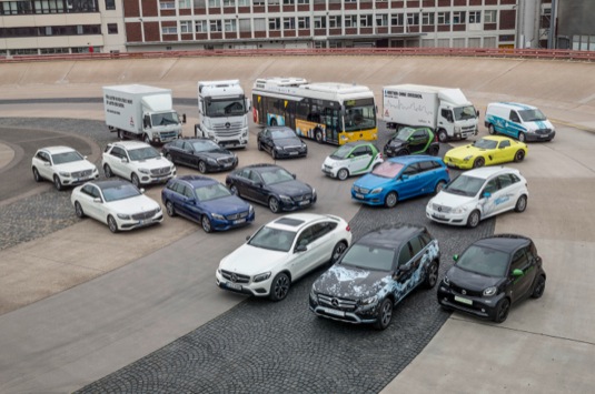 auto daimler-mercedes-benz-smart-elektroauta-elektromobily-plug-in-hybridy-auta-na-vodik