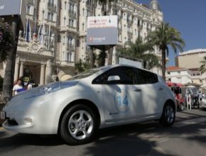 auto elektromobil Nissan Leaf Cannes